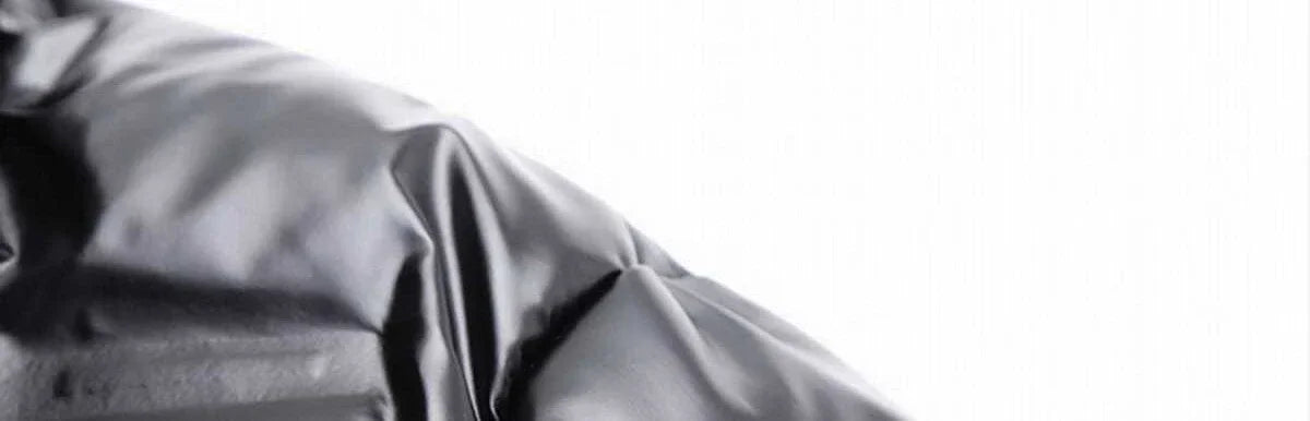 Man Padded Coat Glossy Parkas Lightweight Puffer Down Jackets For Men Short Padding Winter Korean Style Warm Clothes Models Hot