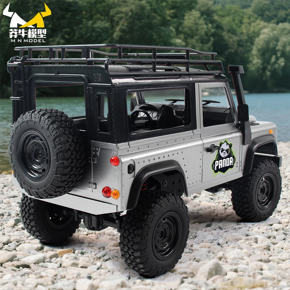 MN MODEL 1/12 4x4 Diving RC Panda Tour Vehicle Defender Off-Road Car Rock Crawler Wading Climbing Truck Collection Toy for Adult