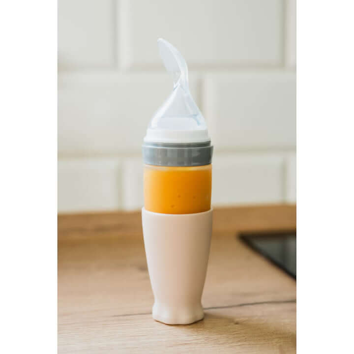 BABY Silicone spoon with Babysnugg tank, BPA Free, Portable, Beige - MAYONAL STORE